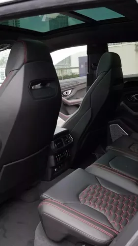 Lamborghini Urus 2024