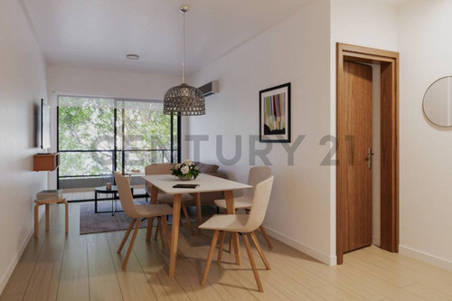 Departamento De 1 Dormitorio En Construcción Con Balcón Corrido 2º Piso Al Frente, La Plata