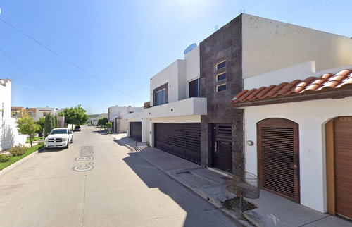 Remate Bancario En Residencial Viñedos, Los Mochis, Sinaloa. -ijmo1