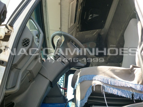 Imagem 5 de 15 de Iveco Stralis 410 6x2 2011