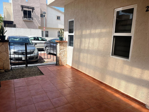 Imagen 26 de 30 de Casa En Venta Catania Residencial Cancun