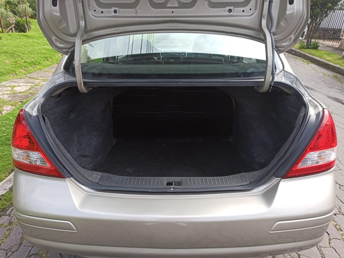 Nissan Tiida 2012 Mt 1.8