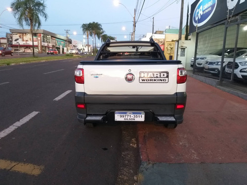 Imagem 6 de 15 de Fiat Strada 1.4 Mpi Hard Working Ce 8v Flex 2p Manual