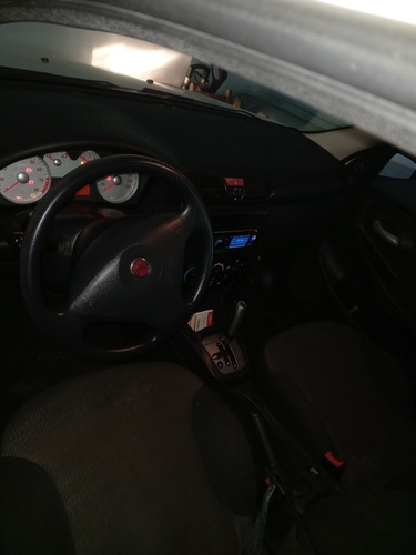 Fiat Stilo 2011 1.8 8v Attractive Flex Dualogic 5p
