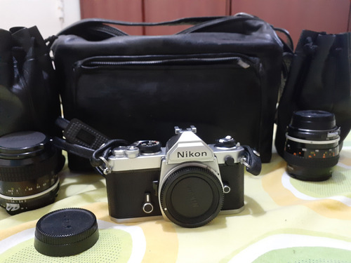  Juego De Camaras  Marca Nikon Con Su Bolso Completo Usado