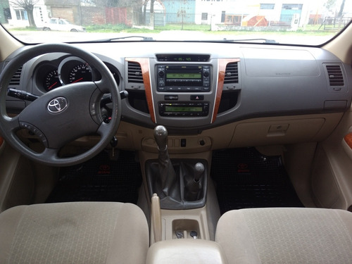 Toyota Sw4 3.0 I Srv 4x4 (2009) 2009