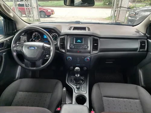 Ford Ranger 3.2 XL MT