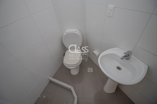 Imagen 28 de 30 de Venta Apartamento En Punta Carreta, Frente Al Club De Golf.