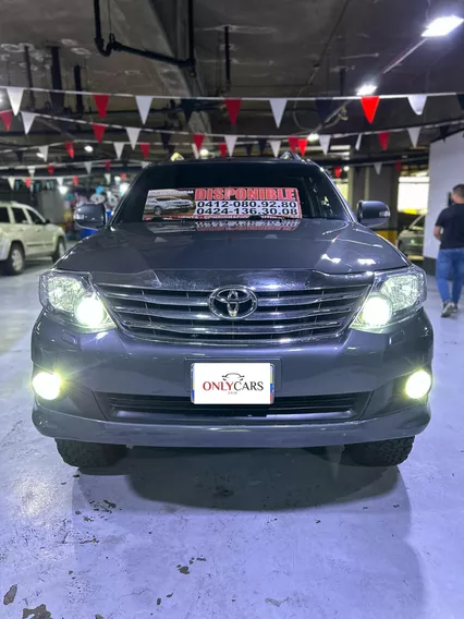 Toyota Fortuner 4.0