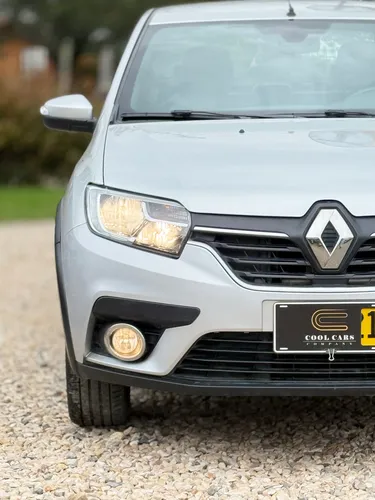 Renault Logan 1.6 Privilege / Intens