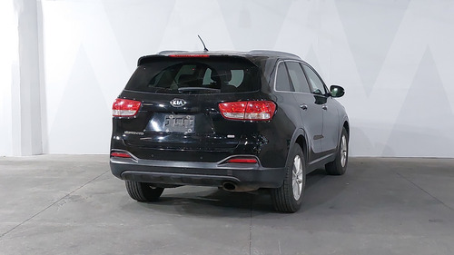 Kia Sorento 2.4 Lx At