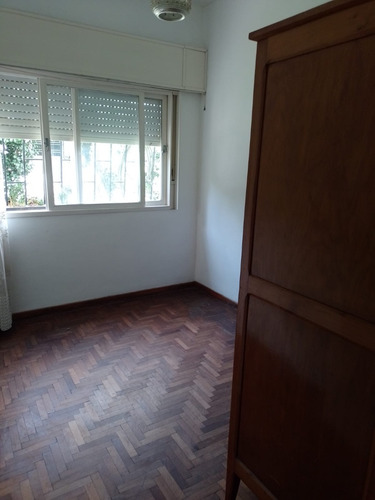 Imponente E Impecable Propiedad En El Centro De La Localidad De Arrecifes (b)