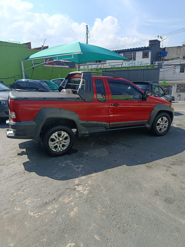 Fiat Strada 1.8 16v Adventure Locker Ce Flex 2p