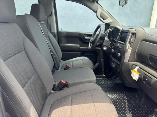 Chevrolet Silverado 4.3 2500 DOB CAB 4X4