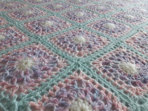 Manta Artesanal Tejida A Mano Crochet Verde Model 69 Liquido