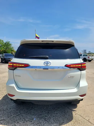 Toyota Fortuner 2.7L SRV