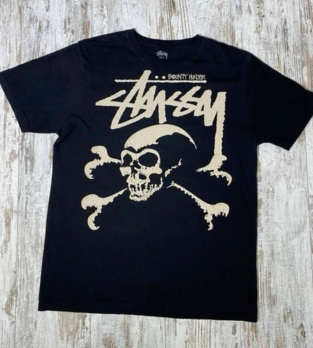 Polera Camiseta Stussy Calavera