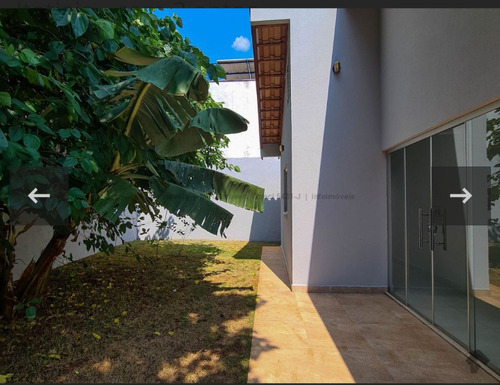 Casa Com 2 Suítes