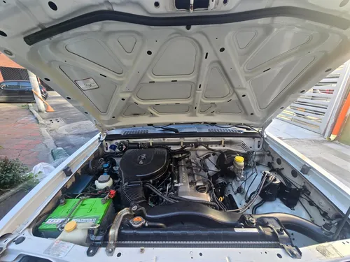 Nissan Frontier D22 4x2 Combustible Gas Gasolina Modelo 2