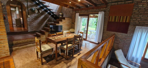 Casa 5 Dormitorios Pileta Y Arroyo Propio En Tanti