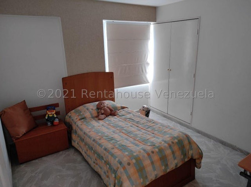 Te Lo Tengo Apartamento En Venta En Montalban Il 24-18779 Mar
