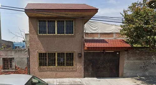 Casa En Remate Bancario En Iztapalapa, Cdmx. Mm
