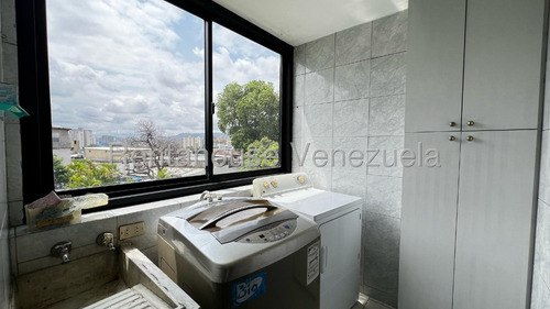 Moderno Apartamento En Conjunto Residencial Premium Ascensor Privado. A/a Central. Cocina Equipada Con Línea Blanca De Alta Calidad.parque Infantil Y Amplias Áreas Verdes. Está En Los Chorros
