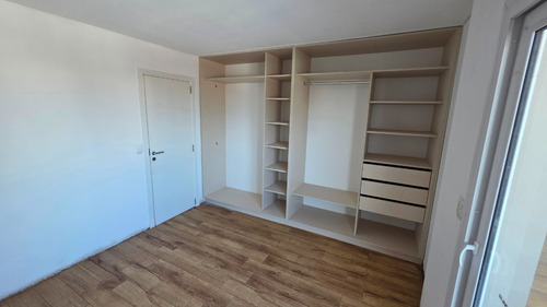 Venta De Pozo: Pisos De 4 Ambientes Con Cochera Y Baulera. Zona Güemes.