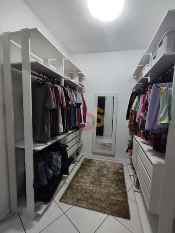 Imagem 7 de 8 de Vendo Casa Com 3/4 - 8214