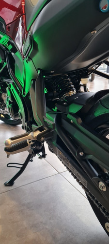 Imagen 24 de 25 de Benelli Leoncino 250 Abs , Benelli Store Pilar Mp