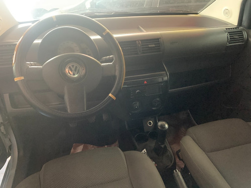 Volkswagen Fox 1.0 Flex, 4 Portas 2009 Autos Rr