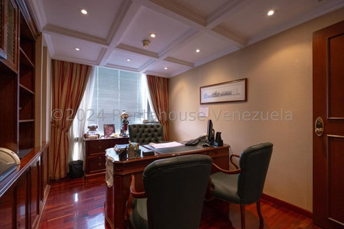 Oficina En Venta En Torre Provicial Chacao 147mt2 2 Baños
