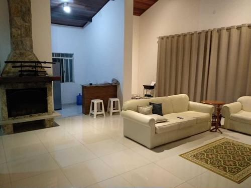 Imagem 6 de 14 de Casa A Venda!