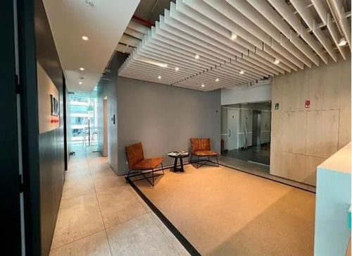 297 M2 Arriendo Oficina Habilitada / Manquehue L1