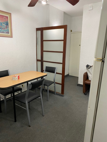 Depto 3 Amb Interno Oferta En Lavalle Y Uruguay Cocina Bano 45 M2 Urg.