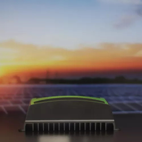 Controlador De Carga Painel Solar Pwm 50a 12v Ou 24v Usb Lcd