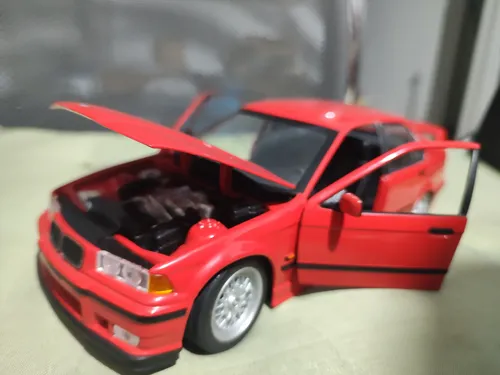 Miniatura Bmw 318 E36 1:18 Ut Modela S/caixa S/basw | MercadoLivre
