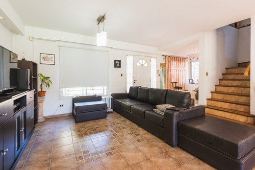 Imagen 6 de 30 de Venta Casa Fisherton Tres Dormitorios