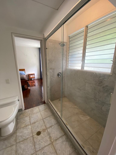 Imagen 17 de 18 de Vendo Apto 248mts2 3h+s/3b+s/2pe Altamira 7405
