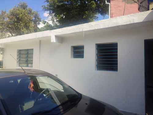 Los Chorros Aquilamos Anexo De 25 M2 Para Deposito U Oficina Con Estacionamiento