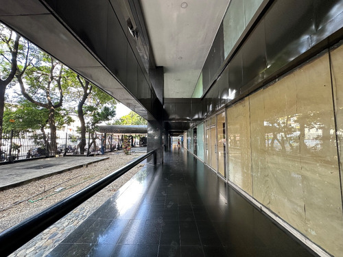 Local Comercial En Alquiler En La California
