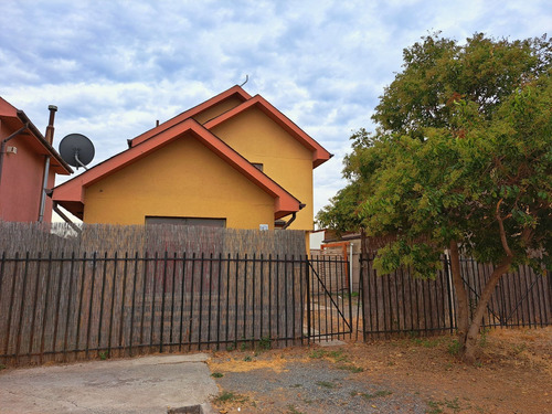 Casa En Venta En El Madrigal De Buin - Vesta Propiedades