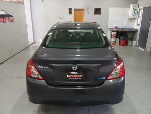 Nissan Versa 1.6 Advance