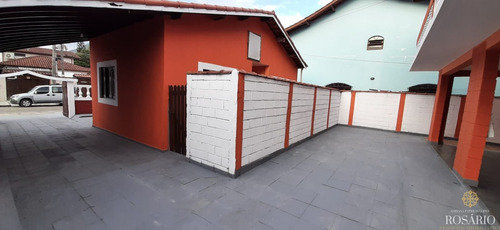 Imagem 9 de 30 de Sobrado Com 300m² No Pereque-açú. - Vc419