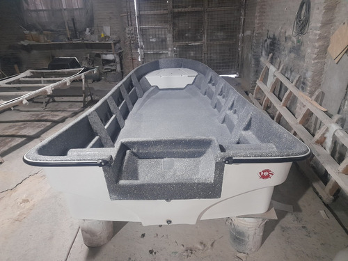 Lancha Tracker Vikingo 600 Base 1 , Consulte Otras Versiones
