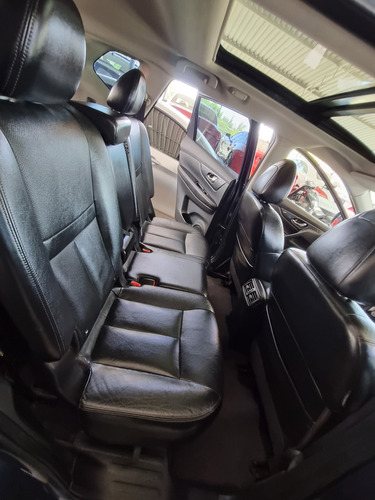 Nissan X-Trail 2.5 Exclusive 3 Row Cvt