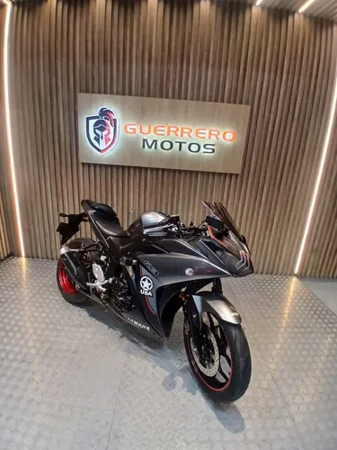Yamaha R3 320 2017