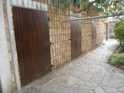 Casa, Vista Al Pùerto Buceo, Meliton, 4 Dorm, 2 Baños, L, Comedor C/ E. Leña, Cocina Comoda, Gge X 2 ,fdo C/ Verde Y Parrillero, Toda P. Baja, Sin Gto Comun,-para Visitarla: Solo! Por Esta Pagina