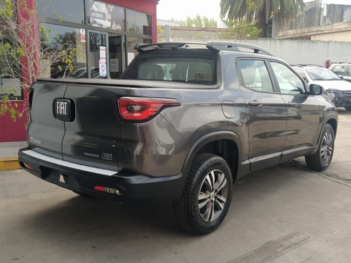 Imagen 5 de 25 de Fiat Toro Freedom2.0 4x4 At9
