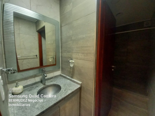 Venta En Block Casa De 3 Amb + 2 Locales Comerciales Sobre Importante Avenida De Mar Del Tuyu 79 Entre 11 Y 12